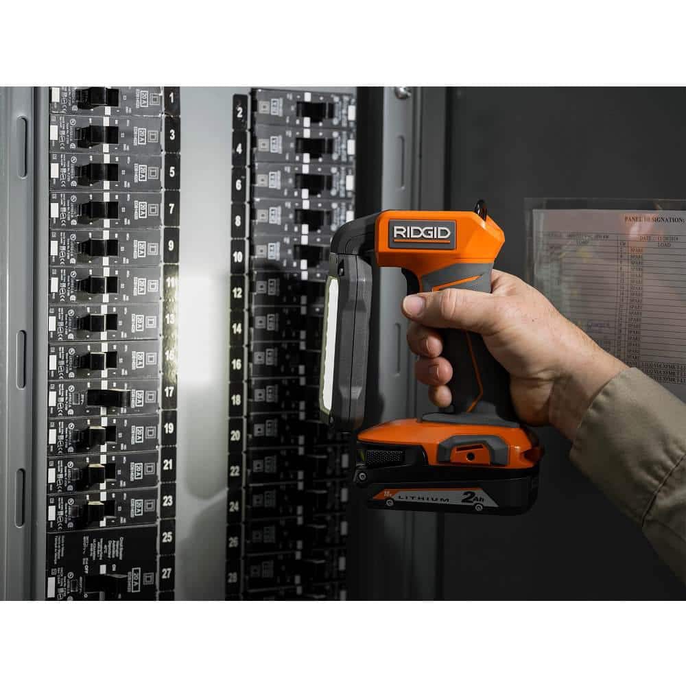 Kit d'éclairage LED sans fil 18 V avec batterie 2,0 Ah et chargeur