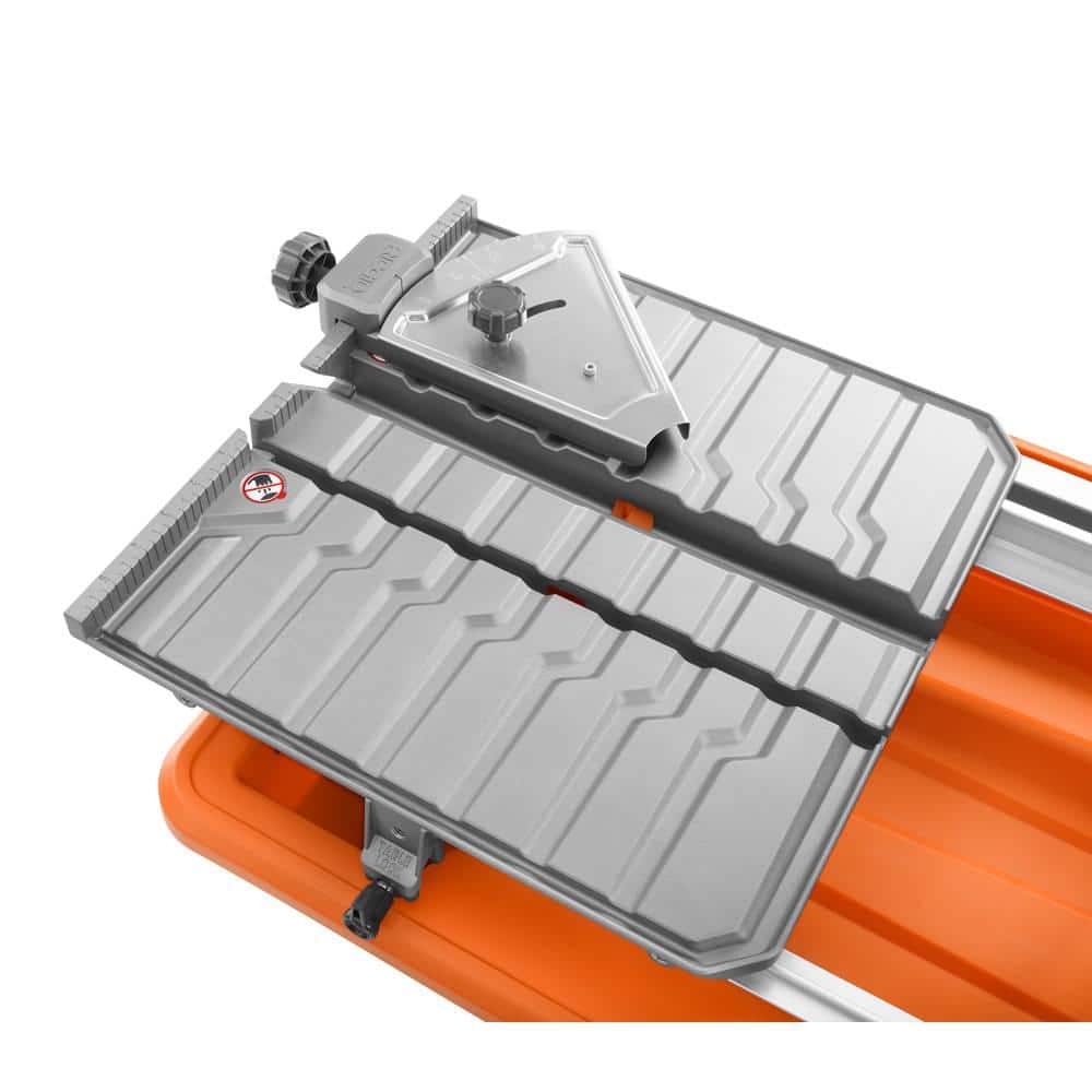 Scie à carrelage humide filaire avec lame de 7 po et support de 9 A