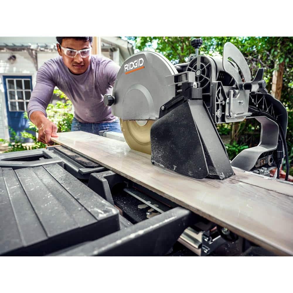 Scie à carrelage humide 15 A 10 po avec support portatif